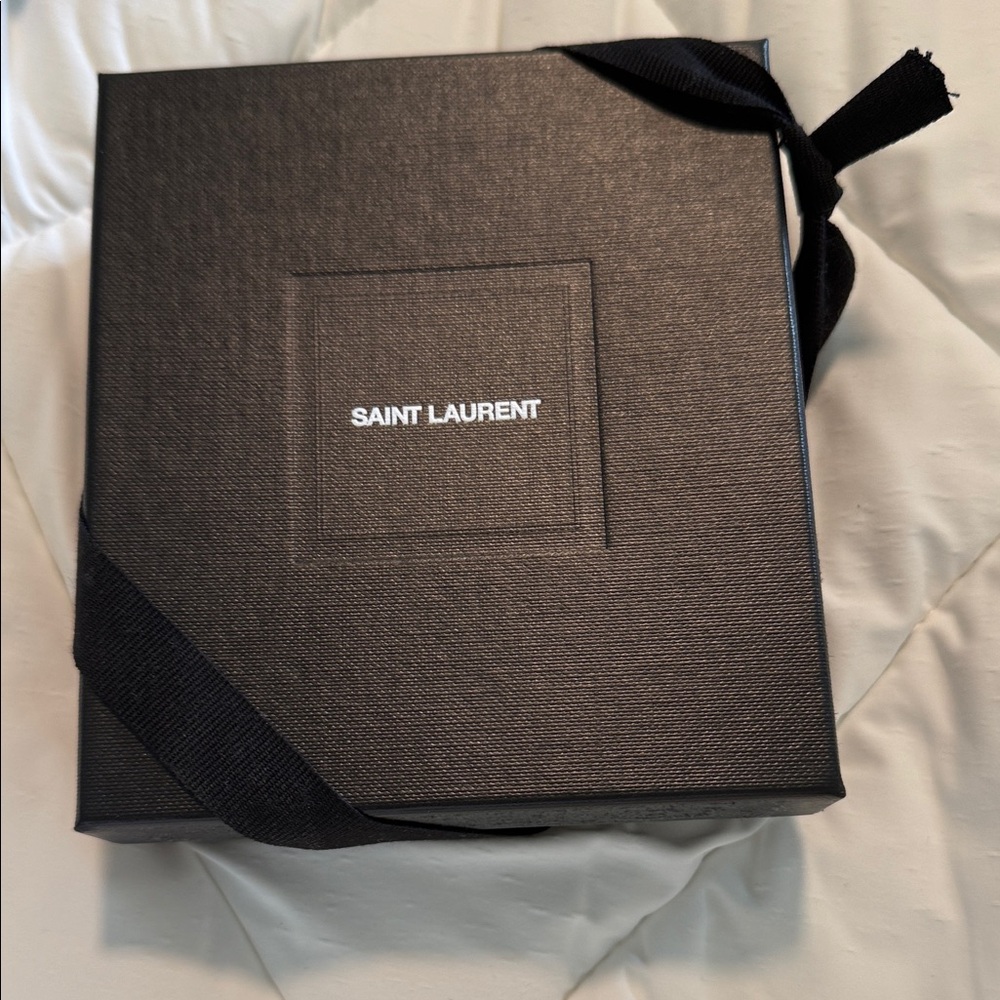 CASSANDRE BELT IN SHINY LEATHER - Picture 2 of 4